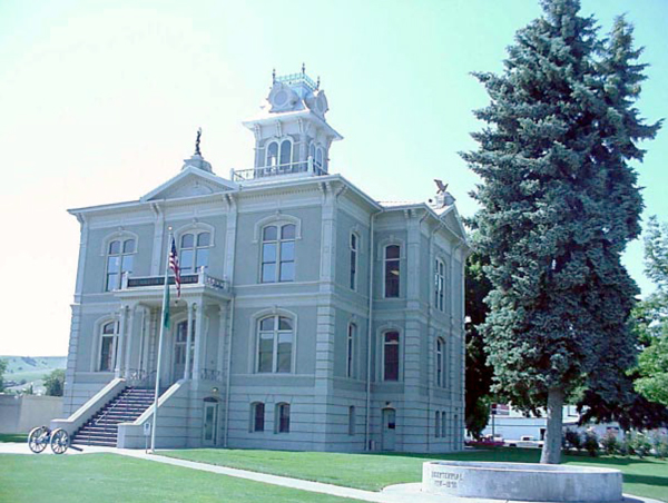 Columbia County Court House in Dayton, Constructed in 1887.